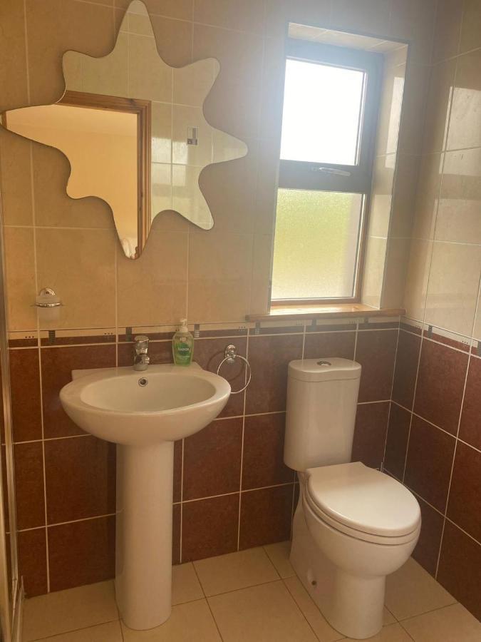 לינה וארוחת בוקר טראלי Camino House מראה חיצוני תמונה
