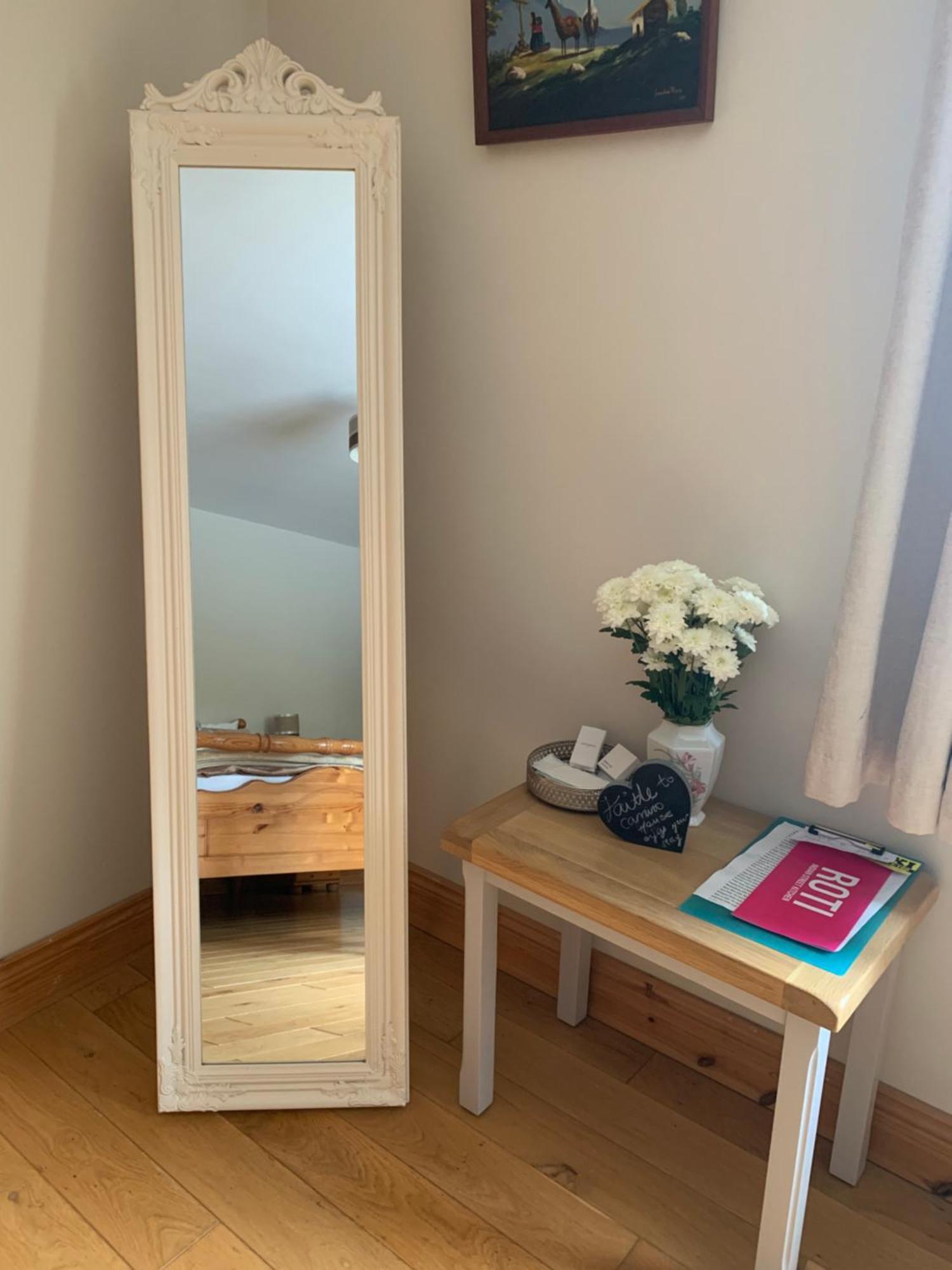 לינה וארוחת בוקר טראלי Camino House מראה חיצוני תמונה